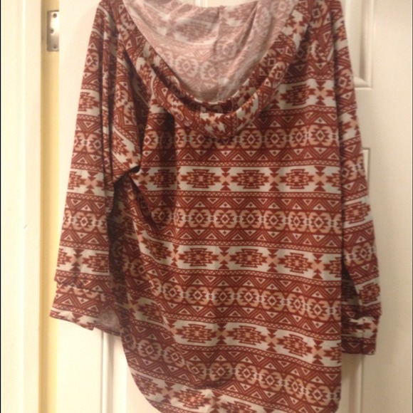 Hi-low sweat shirt. Brown pattern - Picture 4 of 4