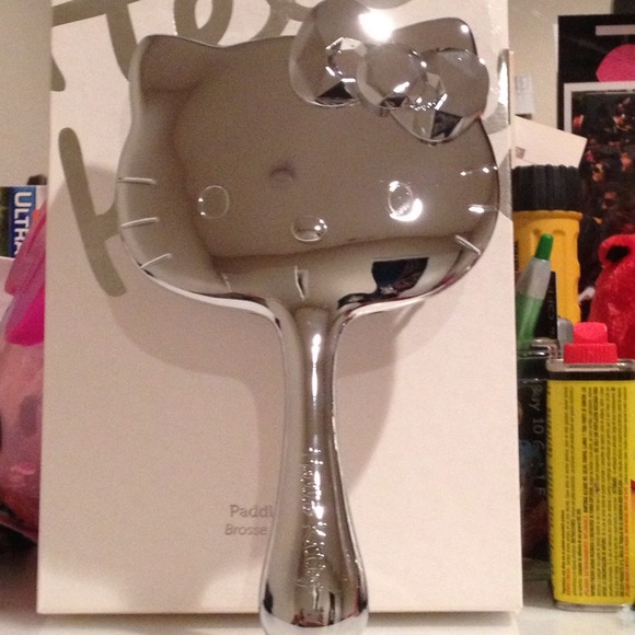 Hello Kitty paddle hair brush