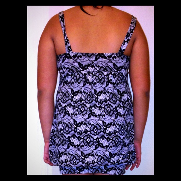 Black and white short dress