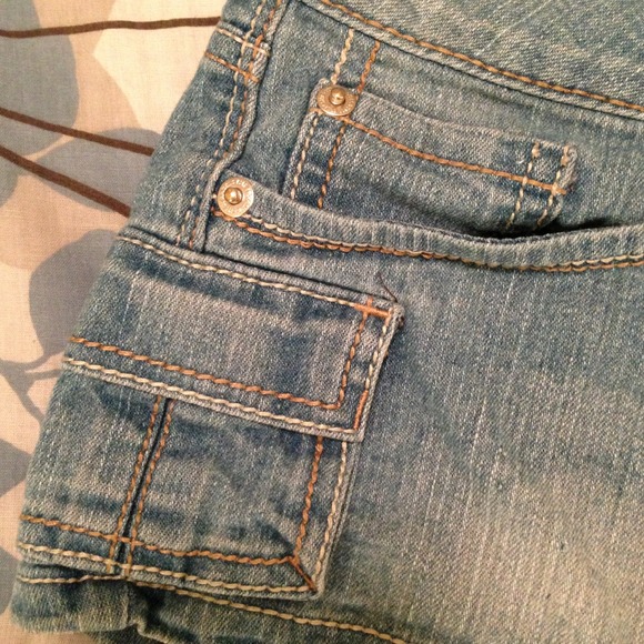 *Reduced!* Washed denim short shorts - Picture 3 of 4