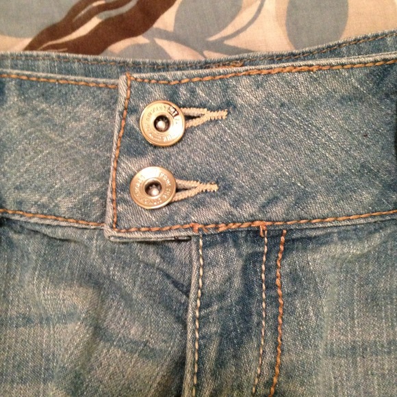 *Reduced!* Washed denim short shorts - Picture 4 of 4