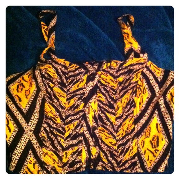 Designer top never used!! A great deal!!