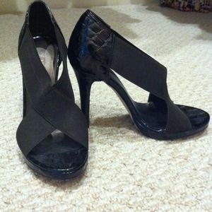 2 pairs (brown and black) Vaneli pumps