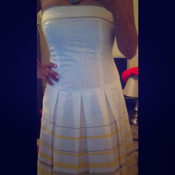 🚫Reserved til 3/1🚫Great spring dress!