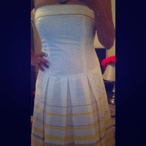 🚫Reserved til 3/1🚫Great spring dress!