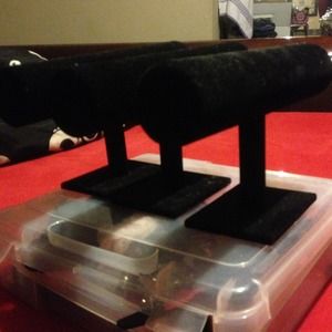 🌺🌺SOLD🌼🌼Jewelry stand black