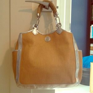 🚫SOLD🚫Tory Burch "Channing" straw metallic bag