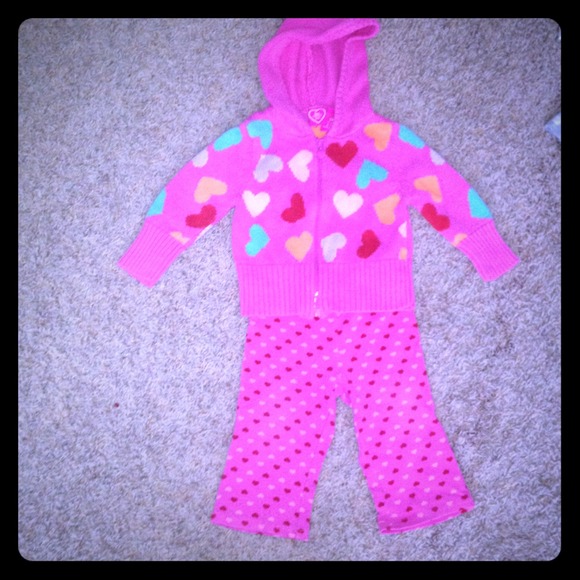 Baby heart outfit