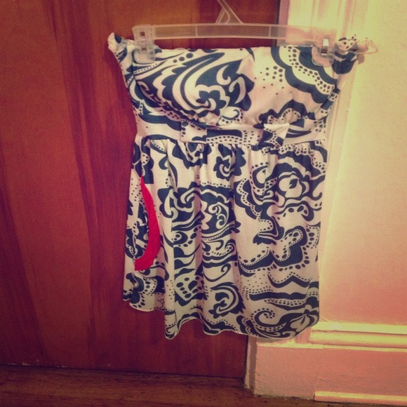 Summer dress - Picture 1 of 1