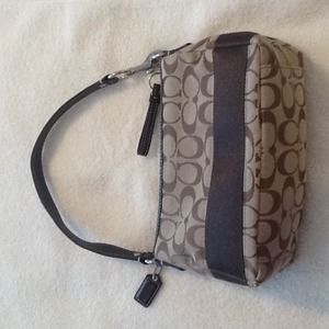 **On Hold**Classic Coach Logo Brown Handbag