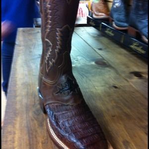 Alligator skin brown Lucchese women's 6 1/2