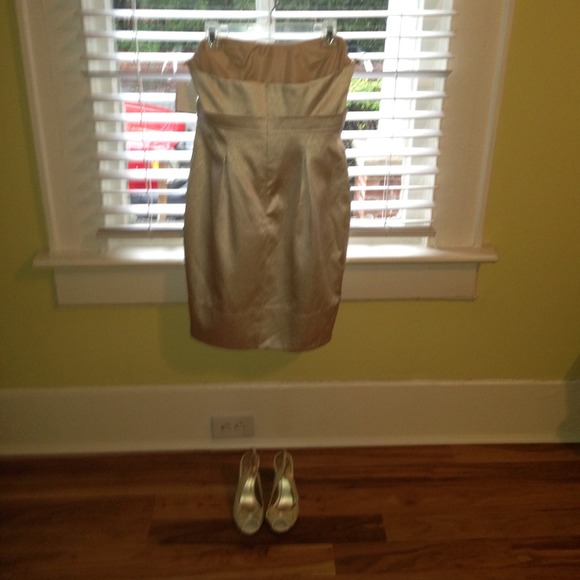 Gorgeous gold👑 - Picture 2 of 4