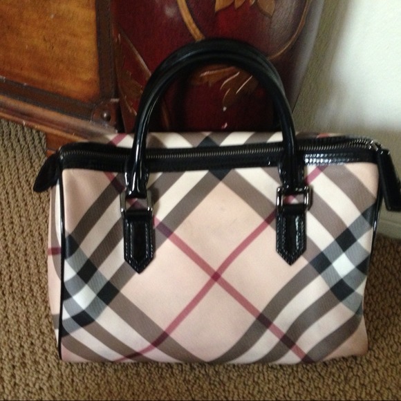 Sold!!!! Authentic Burberry Nova Check Bowling