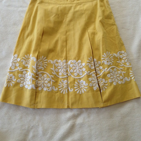 Skirt - Picture 3 of 3