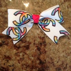 Custom made Hair bows for infants, teens, & pets