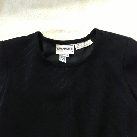 Dress - Picture 2 of 2