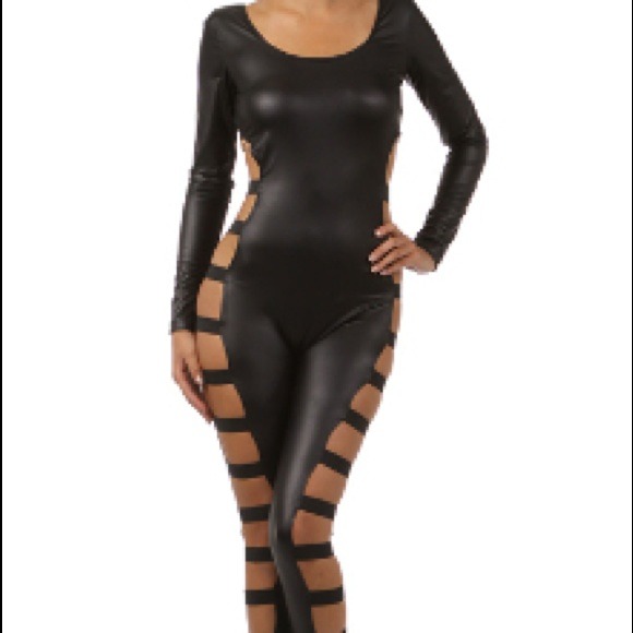 Black liquid One piece