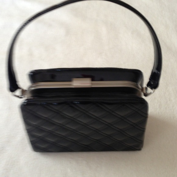 Purse - Picture 2 of 3