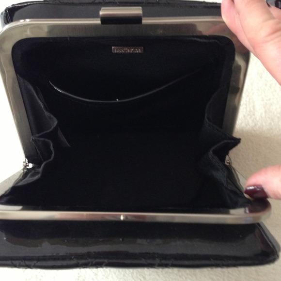 Purse - Picture 3 of 3