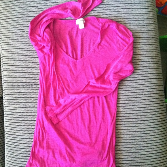 SOLD Fuchsia long sleeve top