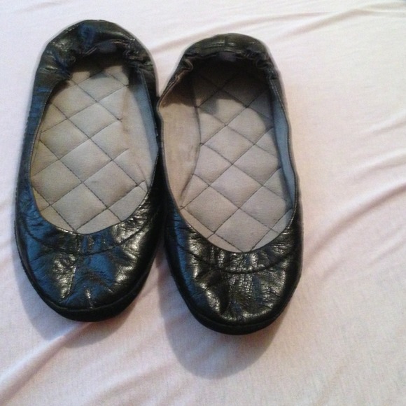 Gap Flat Shoes in Black size 9!!!!