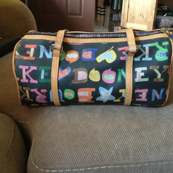 Dooney&Bourke black barrel purse