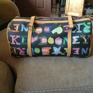 Dooney&Bourke black barrel purse