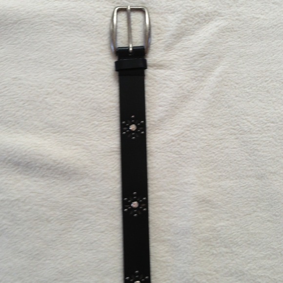 Belt - Picture 2 of 3