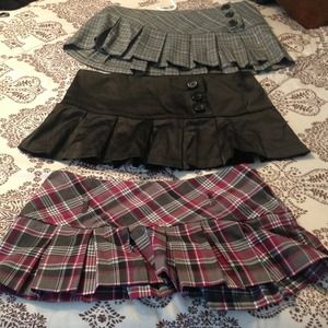 Plaid pleated minis bundle