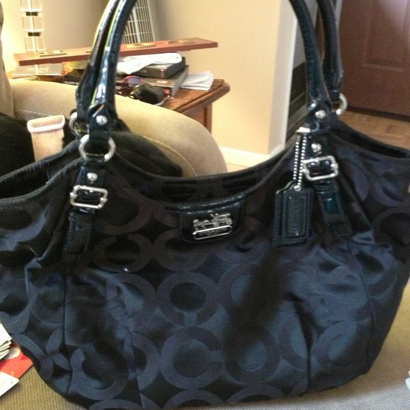 Authentic Coach Hnadbag