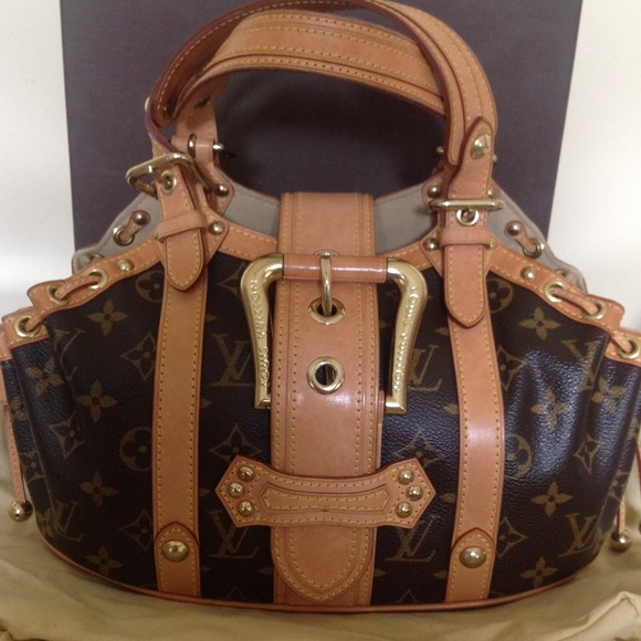 Authentic Vuitton Theda PM