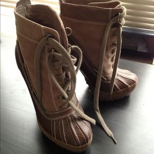 🔺REDUCED🔻Platform lace up ankle boots