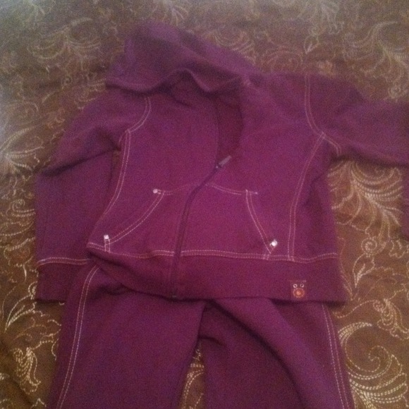 Gloria Vanderbilt  sports outfit