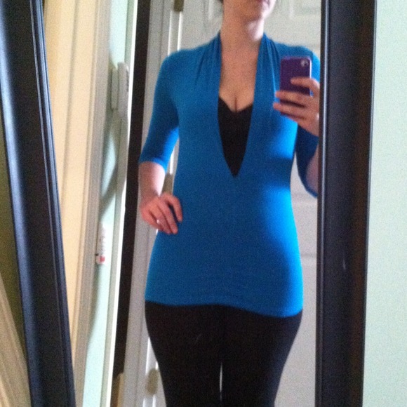 **SOLD**BUNDLED with bebe dress Blue top