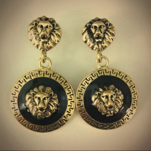 Beautiful earrings!