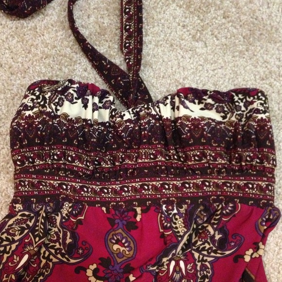 REDUCED!! halter-top⭐dress - Picture 4 of 4