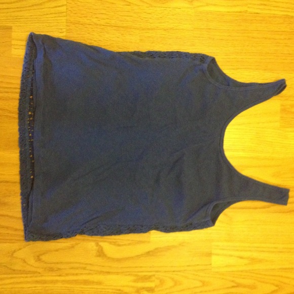 SOLD!! Lace Tank - Picture 3 of 4