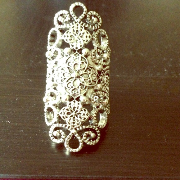 Jewelry - Beautiful ring