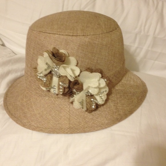 Rhine studded hat