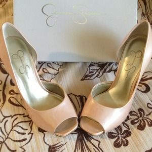 Jessica Simpson Pumps!