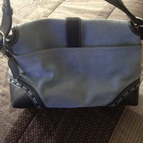 Authentic Coach - Picture 3 of 4