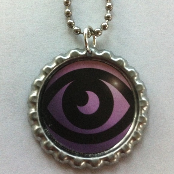 Psychic eye charm necklace