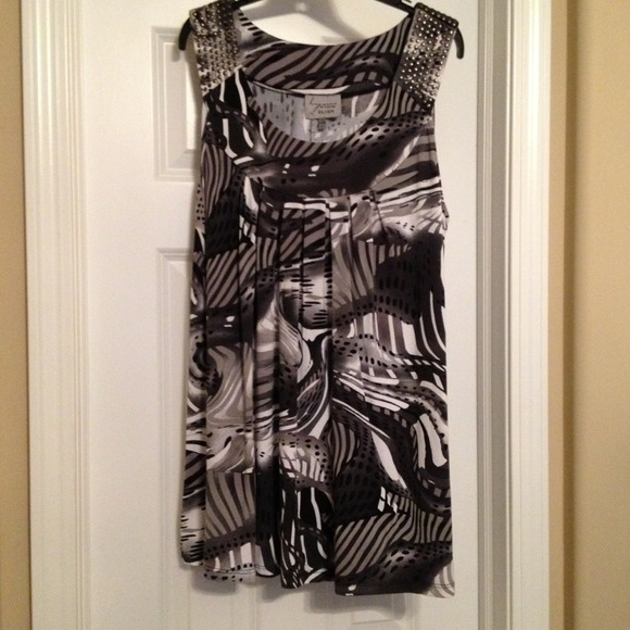 Silver, black, and white tunic top