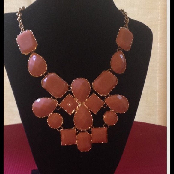💕Sale💕Pink necklace - Picture 4 of 4
