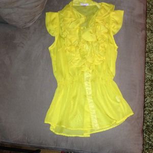 Romeo & Juliet ruffle sleeveless top