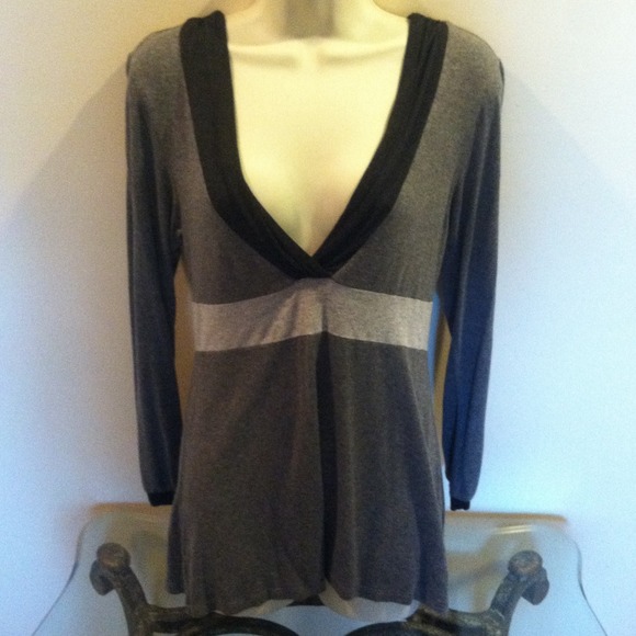 ❌Sold in bundle❌ Cute C&C California Top!