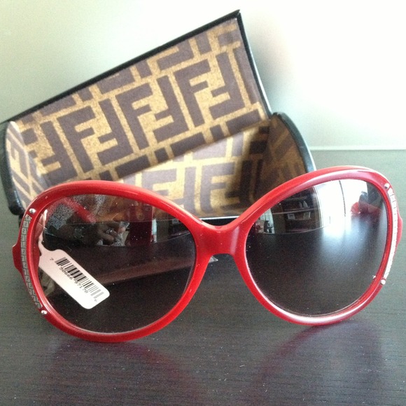 FENDI sunglasses main image 4