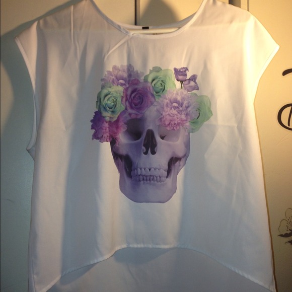 H&m skull head shirt