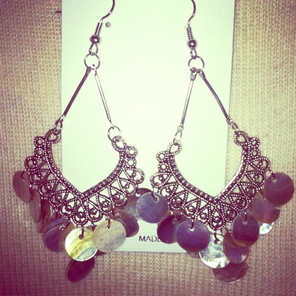 Jewelry - *NWT* classic cream chandelier statement earrings