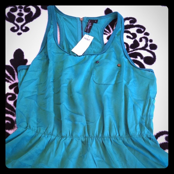⛔Bundled⛔NWT green dress shirt